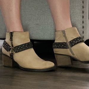 OTBT Emery Ankle Boots